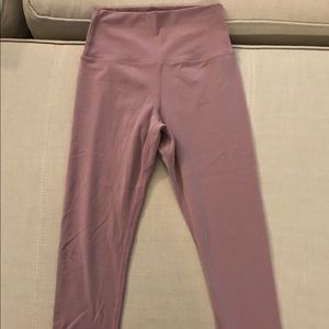 BuffBunny Live Capri Leggings